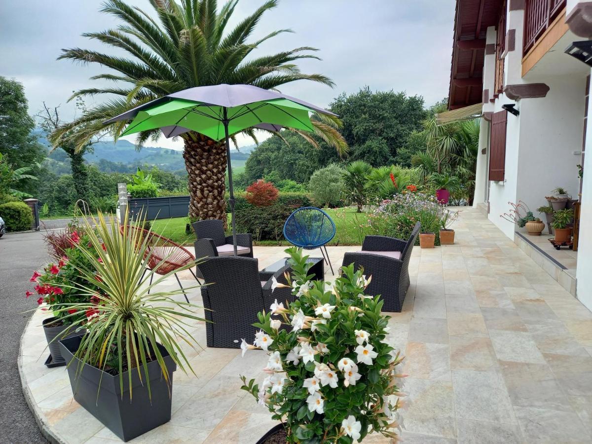 Habitación Doble con vistas a la montaña